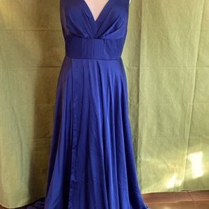 NWT Cinderella Divine size 16, brand new condition